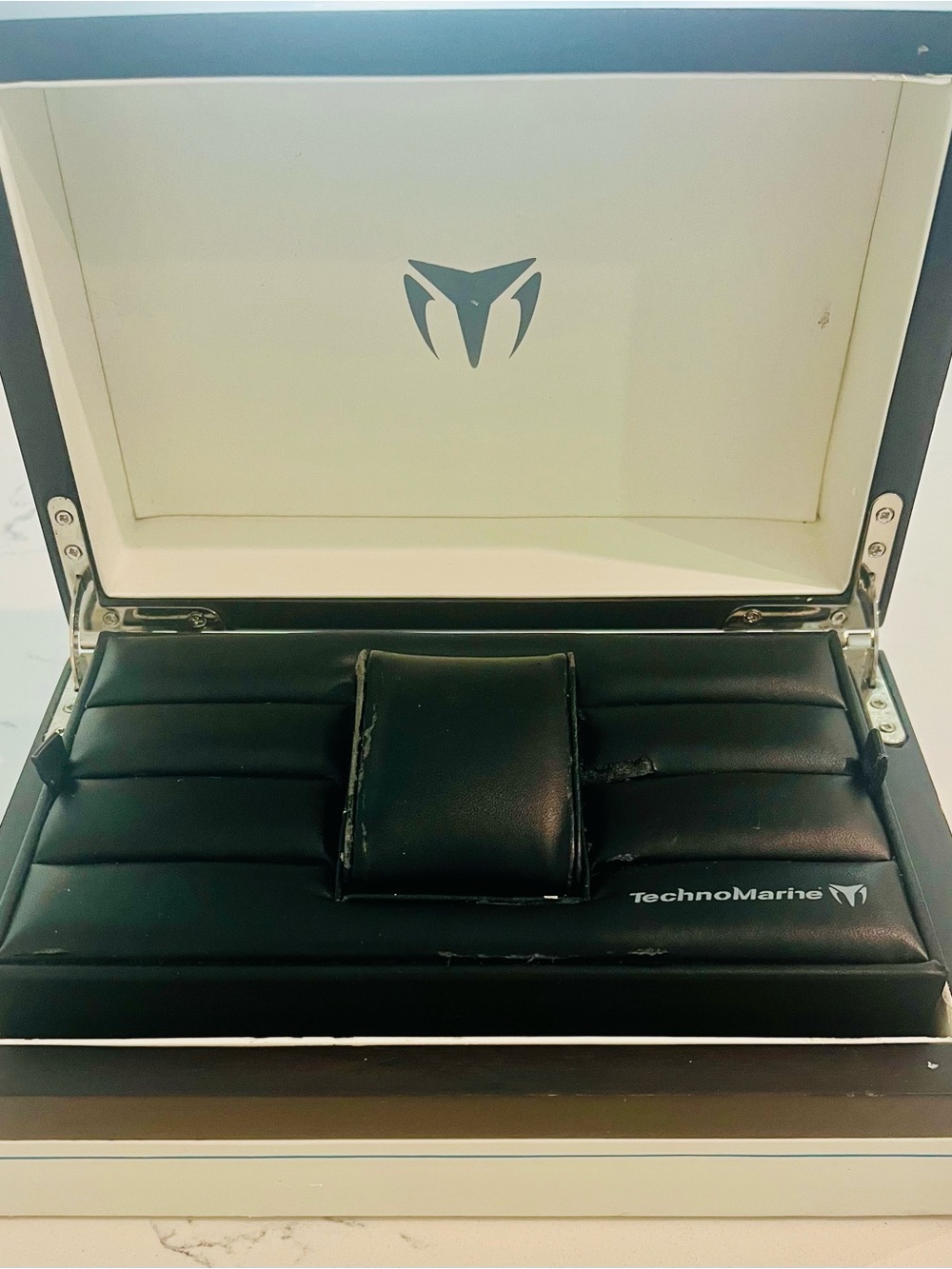 TechnoMarine Wood Display Box